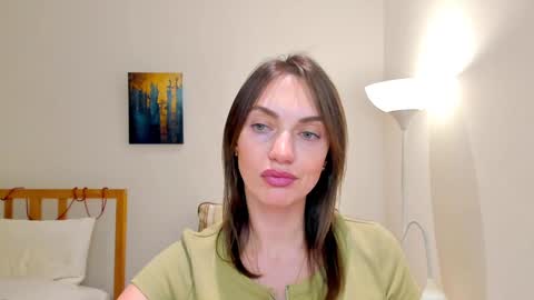 Snapshot of lovelyeemia chatting on 01-04-25, 05:37 Mia online show from 01-04-25, 05:37