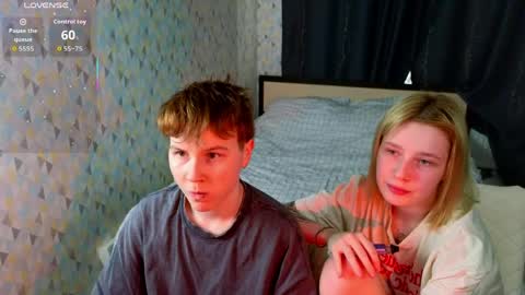Snapshot of lovelygirllss chatting on 04-21-26, 11:05 your sweet girls online show from 04-21-26, 11:05