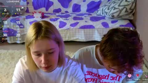 Snapshot of lovelygirllss chatting on 05-09-26, 02:50 your sweet girls online show from 05-09-26, 02:50