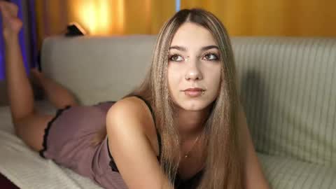 Snapshot of lovelygracee chatting on 04-18-26, 02:21 lovelygracee online show from 04-18-26, 02:21
