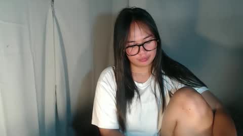 Snapshot of lovelykadita chatting on 02-23-26, 01:19 Kadita3 online show from 02-23-26, 01:19