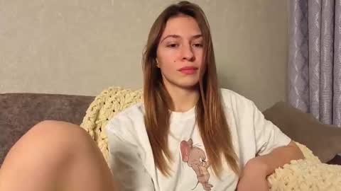 Kate only online show from 12-04-25, 12:03