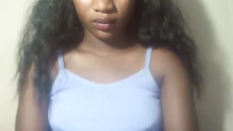 lovelylarra online show from 03-27-26, 08:30