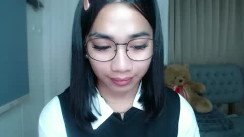 Snapshot of lovelymae18 chatting on 03-07-26, 02:52 lovelymae18 online show from 03-07-26, 02:52