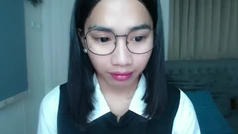 Snapshot of lovelymae18 chatting on 03-30-26, 12:00 lovelymae18 online show from 03-30-26, 12:00
