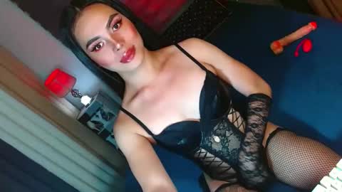 lovelymiss_shyna11 online show from 10-28-25, 08:18