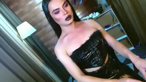 Snapshot of lovelymiss_shyna11 chatting on 05-03-26, 05:35 lovelymiss_shyna11 online show from 05-03-26, 05:35