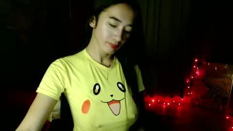 Snapshot of lovelypetite143 chatting on 02-21-26, 05:25 lovelypetite143 online show from 02-21-26, 05:25