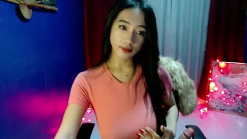 lovelypetite143 online show from 05-25-26, 03:29