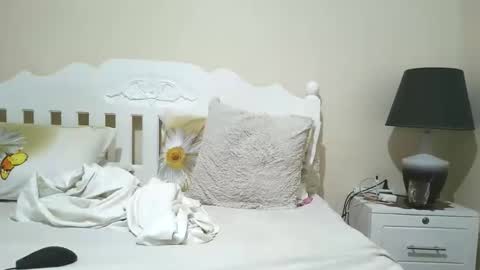 Angelquey online show from 04-17-26, 08:34