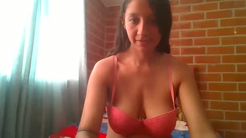 Snapshot of lovelysexxx_ chatting on 01-16-25, 10:02 Tiffany online show from 01-16-25, 10:02