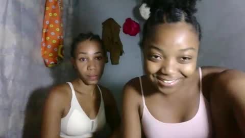 Snapshot of lovemarie08 chatting on 04-11-26, 05:17 lovemarie08 online show from 04-11-26, 05:17