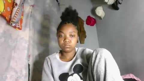 Snapshot of lovemarie08 chatting on 04-13-26, 12:49 lovemarie08 online show from 04-13-26, 12:49