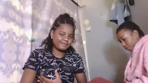 Snapshot of lovemarie08 chatting on 04-18-26, 05:22 lovemarie08 online show from 04-18-26, 05:22