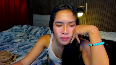 Snapshot of lovemarie19x chatting on 01-22-25, 08:51 pauleen online show from 01-22-25, 08:51