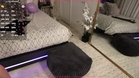 Scarlett online show from 01-31-25, 01:56