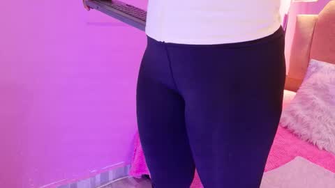 L O V E  online show from 03-03-26, 12:00