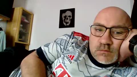 Snapshot of lover010983 chatting on 02-26-25, 12:36 lover010983 online show from 02-26-25, 12:36