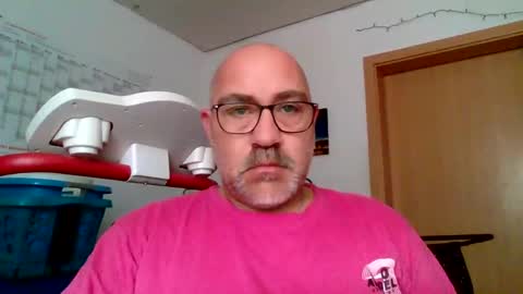 Snapshot of lover010983 chatting on 10-20-25, 09:21 lover010983 online show from 10-20-25, 09:21