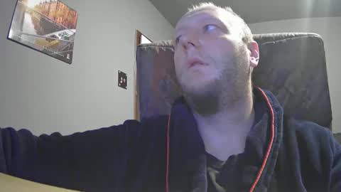 Snapshot of lover582553 chatting on 10-12-25, 08:46 lover582553 online show from 10-12-25, 08:46