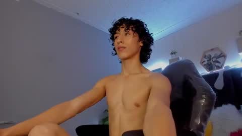 Snapshot of loverboy8_ chatting on 12-06-24, 11:36 loverboy8_ online show from 12-06-24, 11:36