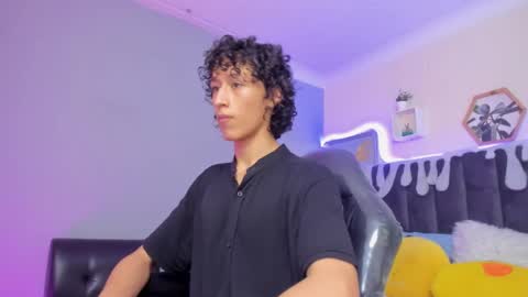 Snapshot of loverboy8_ chatting on 12-09-24, 08:01 loverboy8_ online show from 12-09-24, 08:01