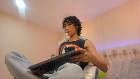 Snapshot of loverboy8_ chatting on 12-14-24, 03:07 loverboy8_ online show from 12-14-24, 03:07