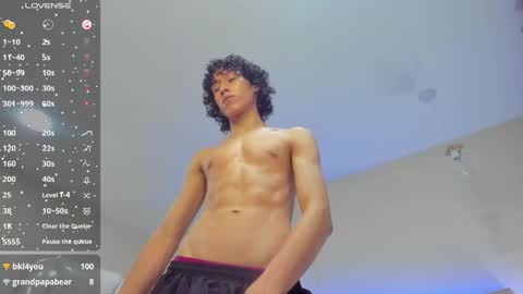 Snapshot of loverboy8_ chatting on 01-10-25, 11:00 loverboy8_ online show from 01-10-25, 11:00