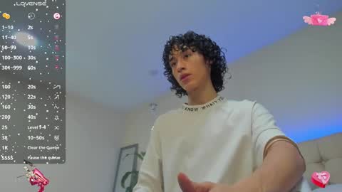 Snapshot of loverboy8_ chatting on 01-12-25, 05:03 loverboy8_ online show from 01-12-25, 05:03