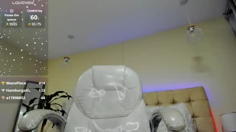 Snapshot of loverboy8_ chatting on 03-04-25, 07:08 loverboy8_ online show from 03-04-25, 07:08