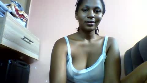 Snapshot of lovergal257 chatting on 04-25-26, 08:39 lovergal257 online show from 04-25-26, 08:39