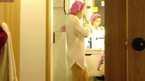 LovesKingdom online show from 04-11-26, 12:20