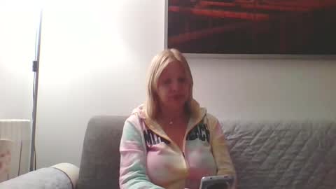 Marlyn online show from 12-04-25, 04:59