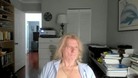 Snapshot of lovestylistwomen chatting on 04-28-26, 02:27 Michael online show from 04-28-26, 02:27