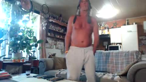 Snapshot of lovetobenaked10 chatting on 11-03-25, 01:34 aaron online show from 11-03-25, 01:34