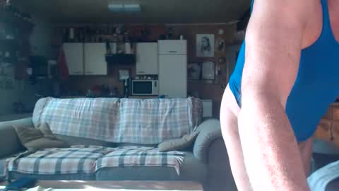 Snapshot of lovetobenaked10 chatting on 11-12-25, 11:10 aaron online show from 11-12-25, 11:10