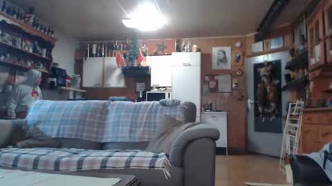 Snapshot of lovetobenaked10 chatting on 01-08-26, 01:13 aaron online show from 01-08-26, 01:13