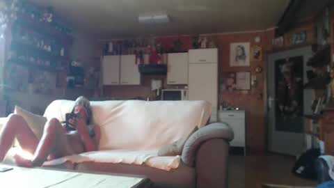 Snapshot of lovetobenaked10 chatting on 03-18-26, 11:24 aaron online show from 03-18-26, 11:24