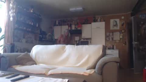 Snapshot of lovetobenaked10 chatting on 06-29-26, 12:49 aaron online show from 06-29-26, 12:49