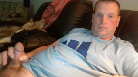 Snapshot of lovetocum37 chatting on 05-03-26, 03:56 lovetocum37 online show from 05-03-26, 03:56