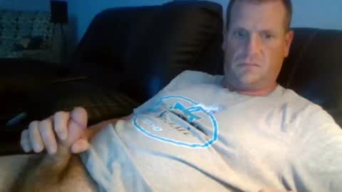 Snapshot of lovetocum37 chatting on 06-22-26, 02:24 lovetocum37 online show from 06-22-26, 02:24