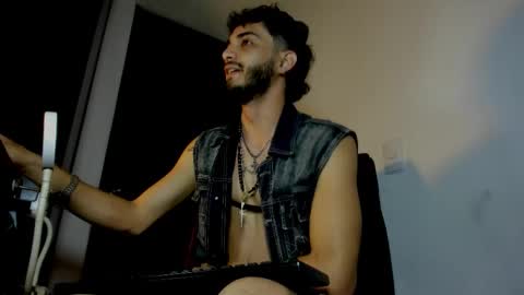 lovexjuxn77 online show from 02-24-26, 07:12