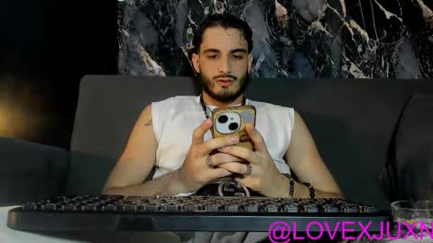 lovexjuxn77 online show from 03-28-26, 09:47