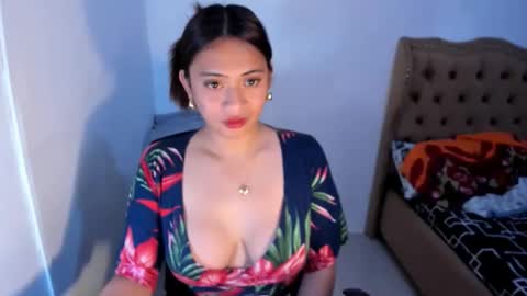 Snapshot of loveyoureign06 chatting on 02-07-26, 07:34 Ryn online show from 02-07-26, 07:34