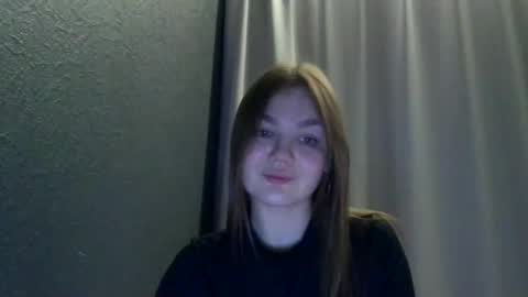 Snapshot of loviesimone chatting on 11-16-25, 08:36 loviesimone online show from 11-16-25, 08:36