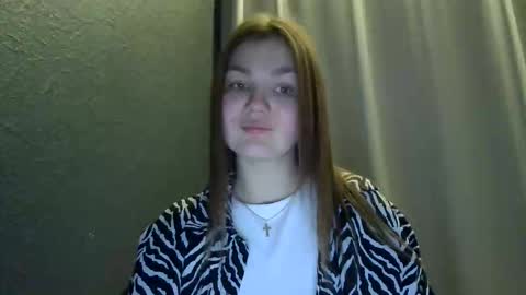 Snapshot of loviesimone chatting on 11-27-25, 10:34 loviesimone online show from 11-27-25, 10:34