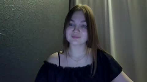 Snapshot of loviesimone chatting on 12-18-25, 08:59 loviesimone online show from 12-18-25, 08:59