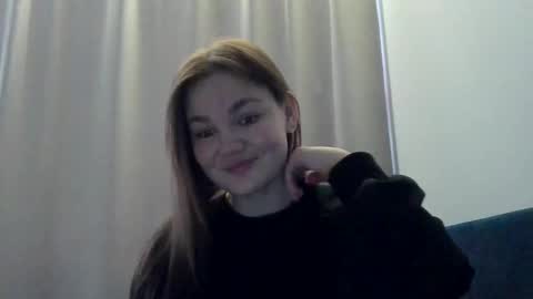 Snapshot of loviesimone chatting on 03-01-26, 11:34 loviesimone online show from 03-01-26, 11:34