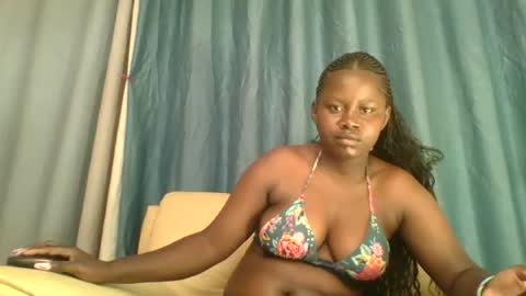 loviett online show from 06-15-26, 04:04