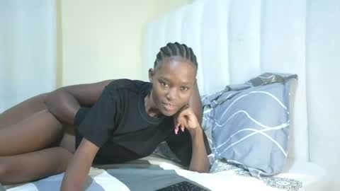 Snapshot of lovydede chatting on 07-17-26, 05:29 Lovydede online show from 07-17-26, 05:29